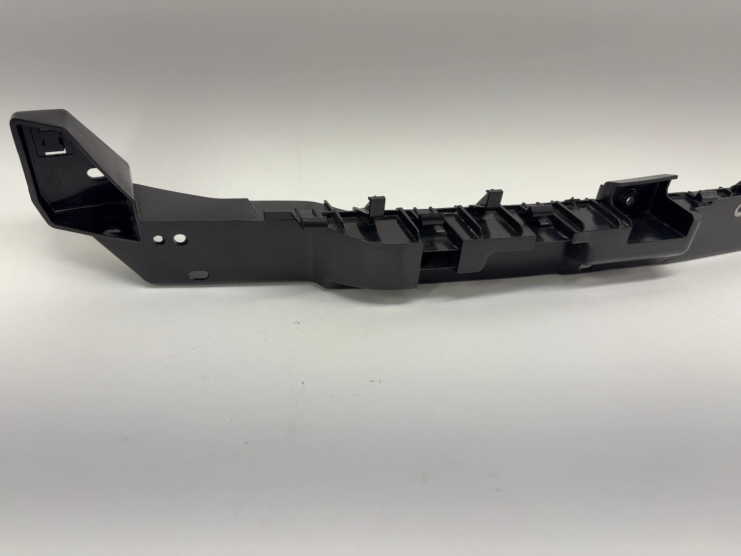2022-2025 Tesla Model Y Rear Bumper Center Bracket 1494045-00-E