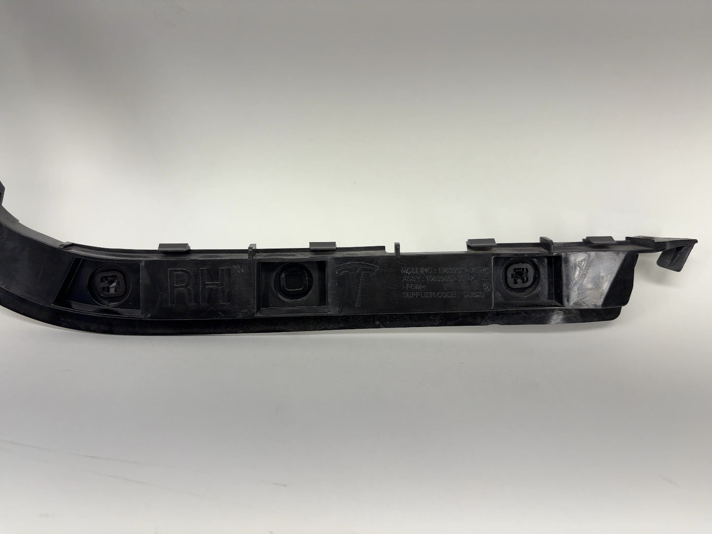 2023 Tesla Model 3 Bracket Rear Right 1083989-00-K