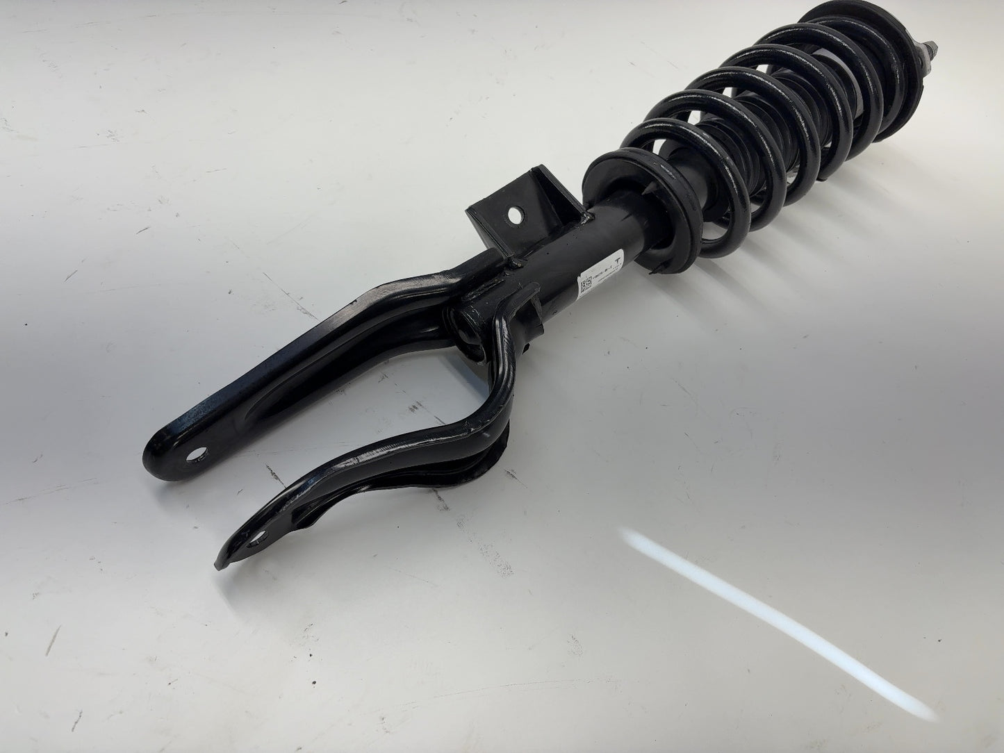 2022 Tesla Model Y Front Right Strut Absorber Performance 1188376-00-E