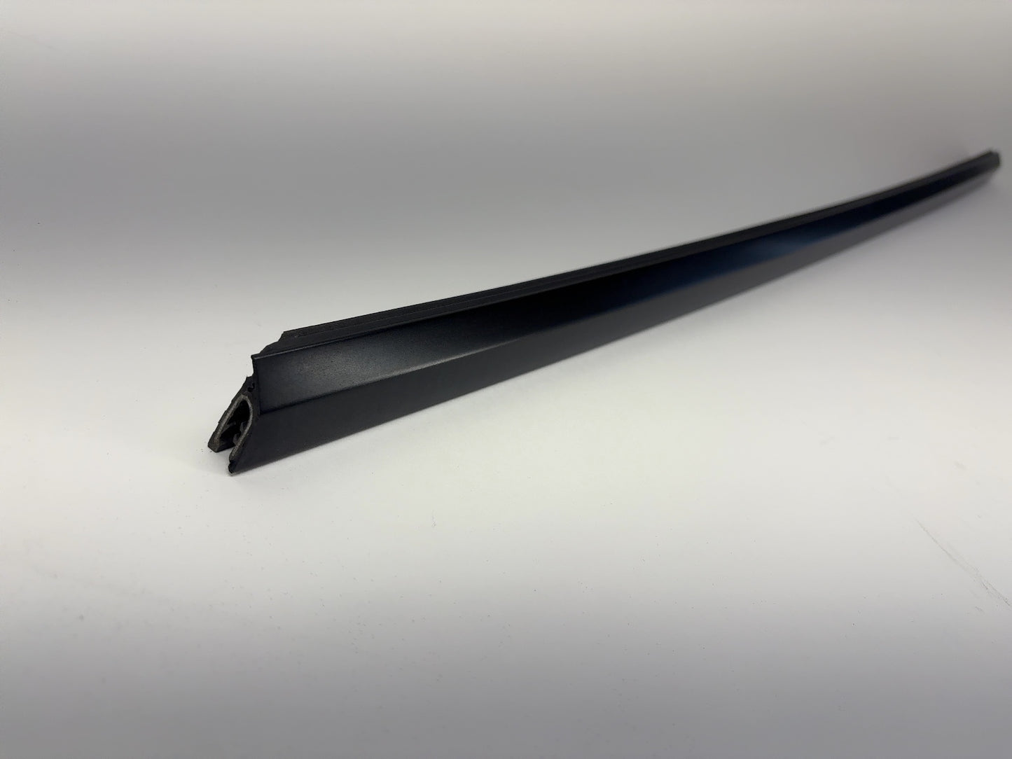 2021-2025 Tesla Model Y Front Left Door Belt Molding 1495710-00-D