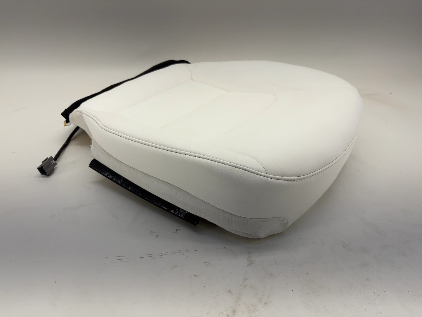 2022 Tesla Model Y Front Right Passenger Seat Lower Cushion Black 1452936-02-B