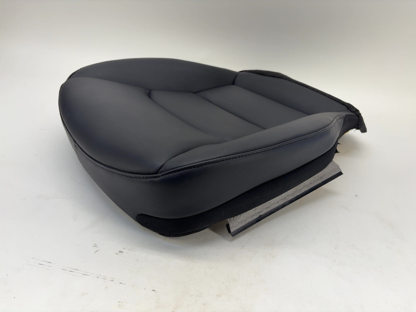 2020-2022 Tesla Model Y Front Right Passenger Seat Lower Cushion Black 1452871-91-E