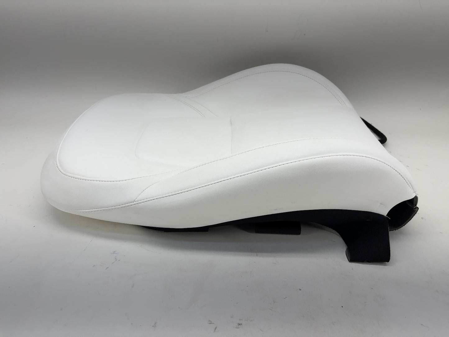 2022 Tesla Model 3 Front Right Passenger Seat Upper Cushion White 1452928-02-D