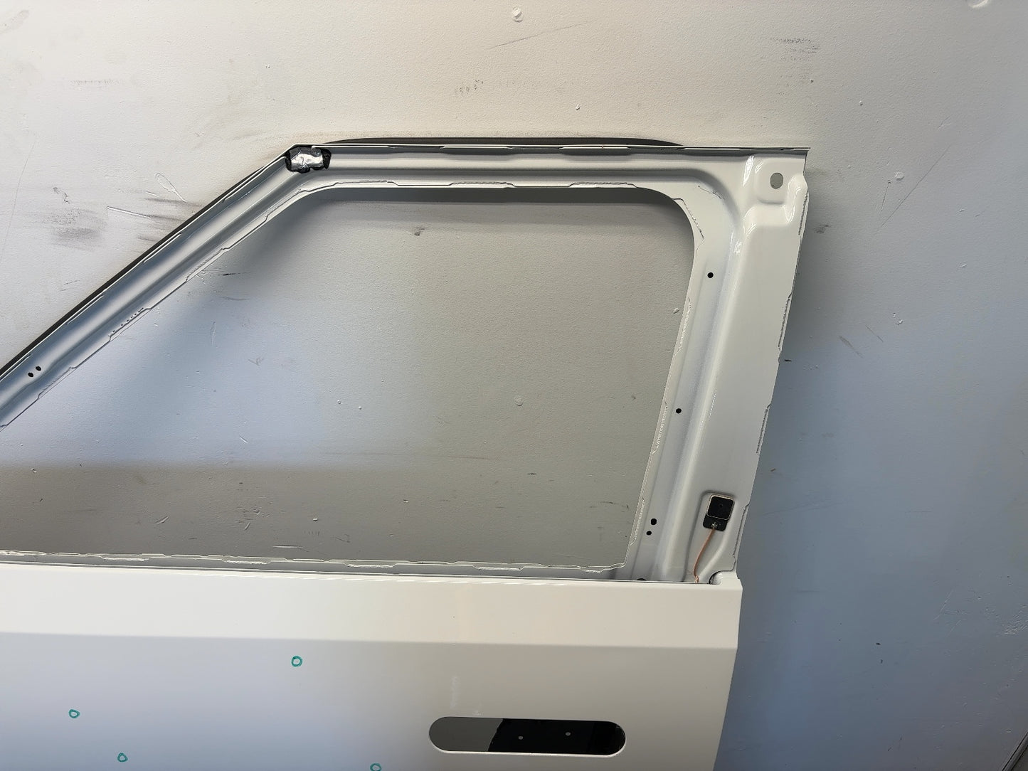 2023 Rivian R1T Front Left Door Shell PT01300731-D