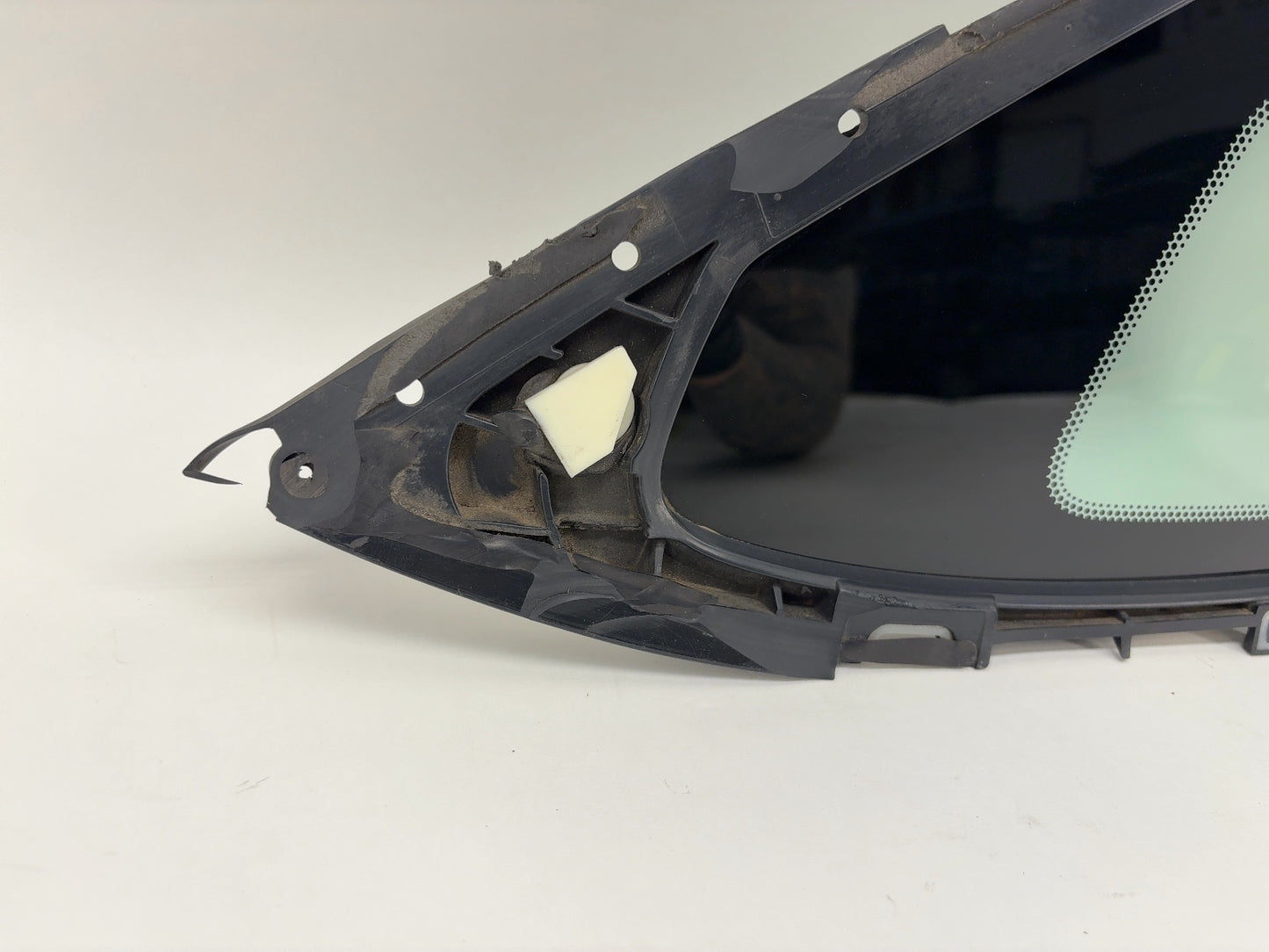 2017 Tesla Model X Quarter Glass Right 1034907-85-F