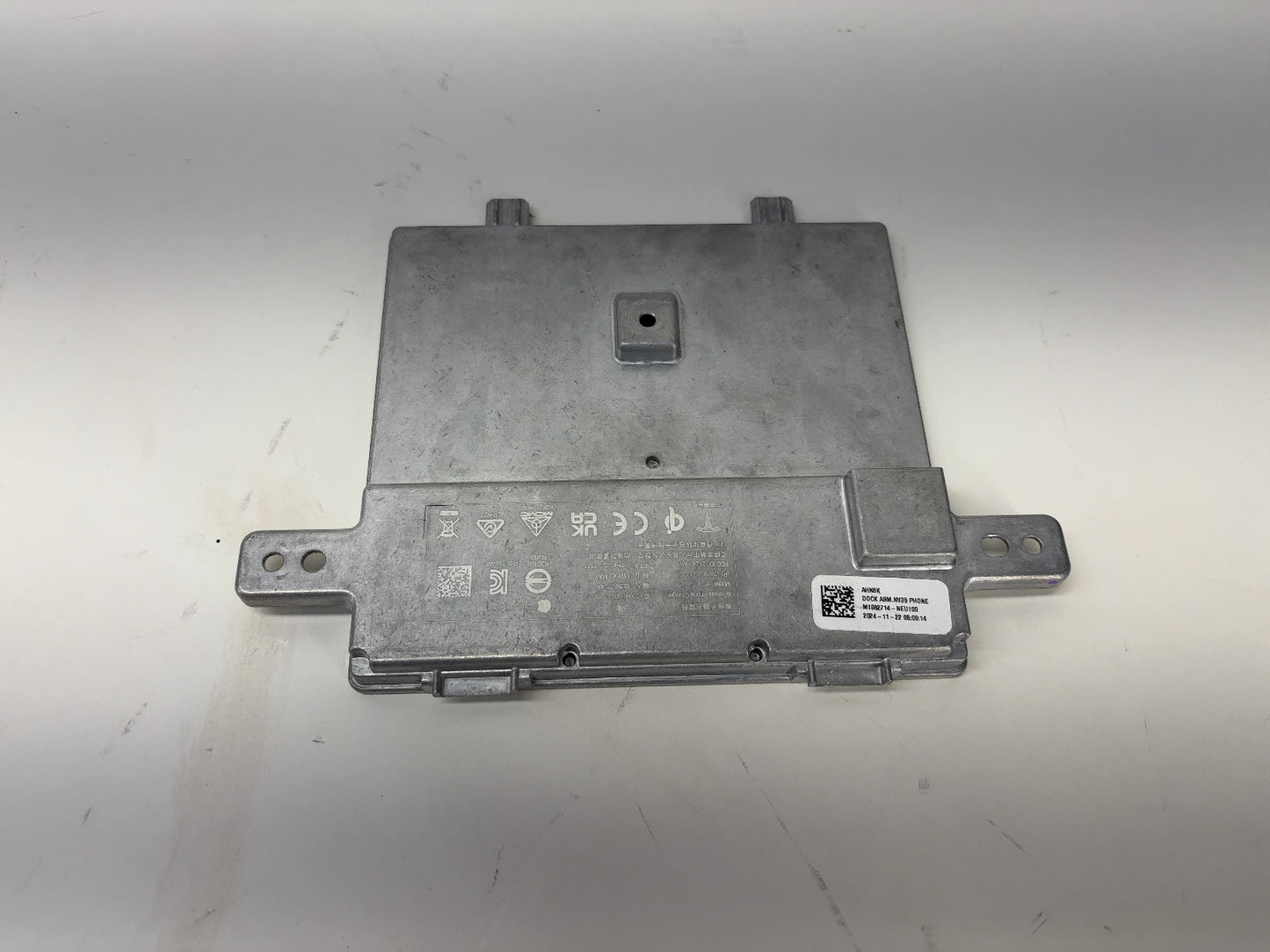 2024 Tesla Model 3 Highland Wireless Charging Module Pad 1761810-00-C