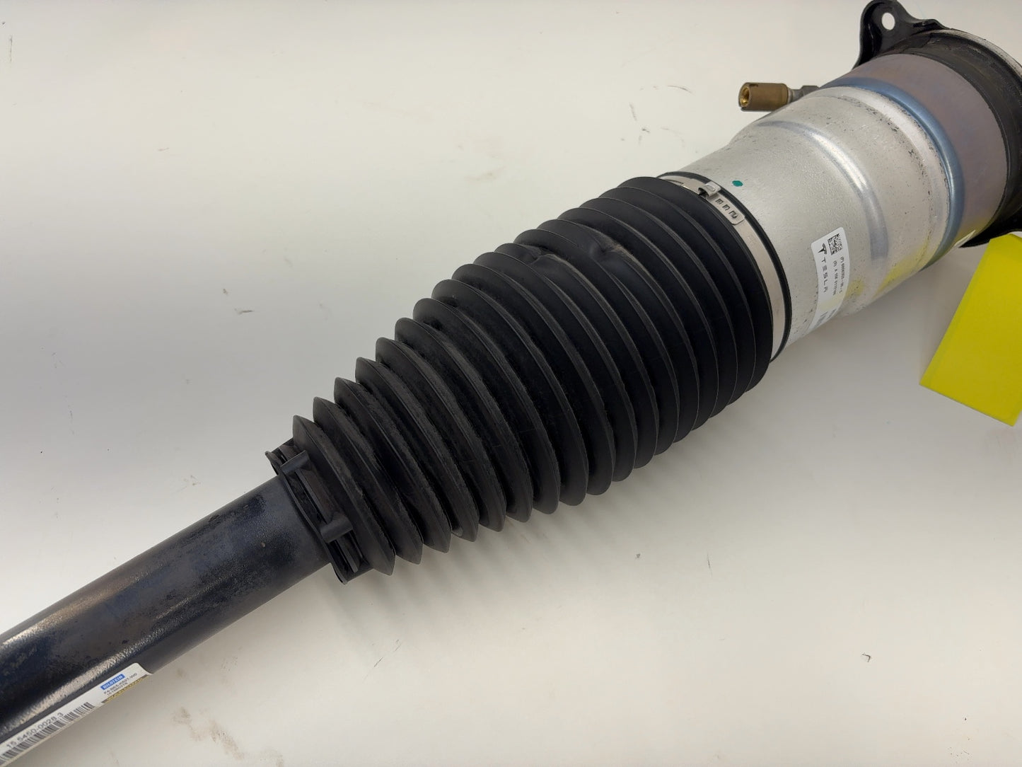 2015 Tesla Model S Rear Air Spring Module Right Dual Motor 6006353-06-C