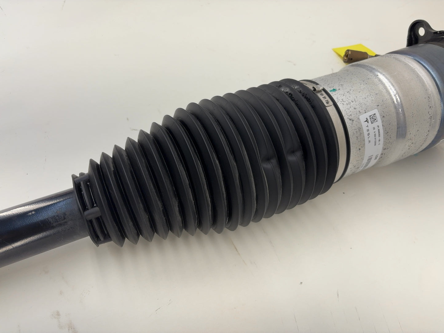 2015 Tesla Model S Rear Left Air Shock 6006352-06-C