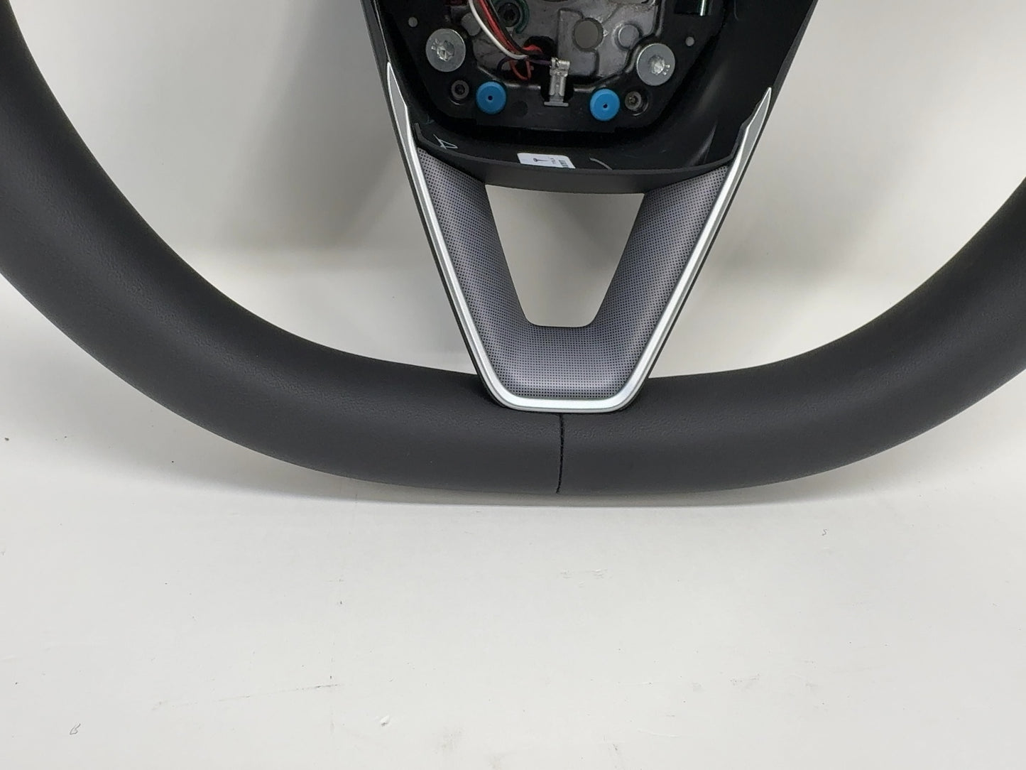 2025 Tesla Model 3 Highland Steering Wheel Pur Leather 1735339-00-G
