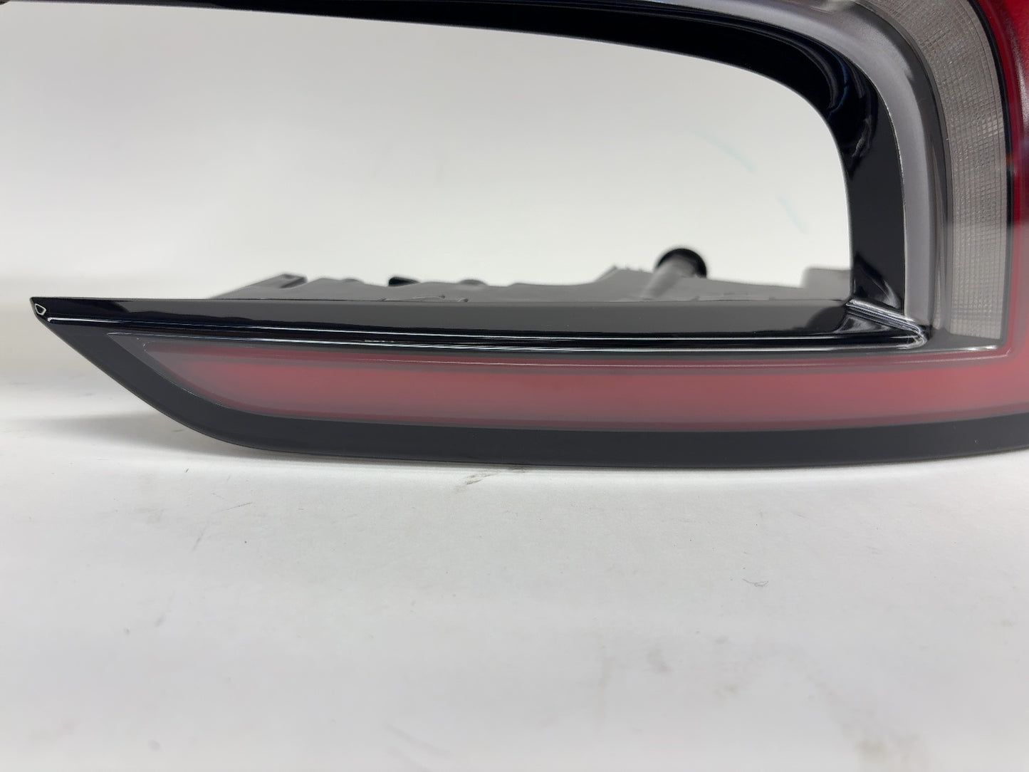 2024-2025 Tesla Model 3 Highland Tail Lamp Liftgate Trunk Right 1691500-00-F