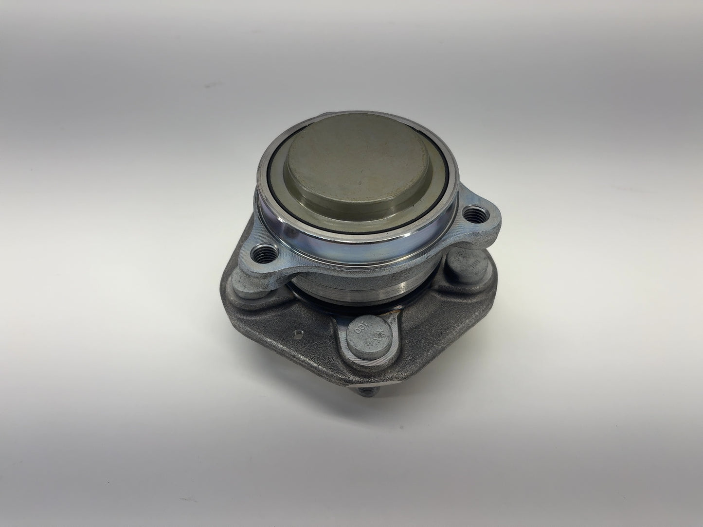 2025 Tesla Model 3 Highland Front Non Driven Hub 1044122-00-F