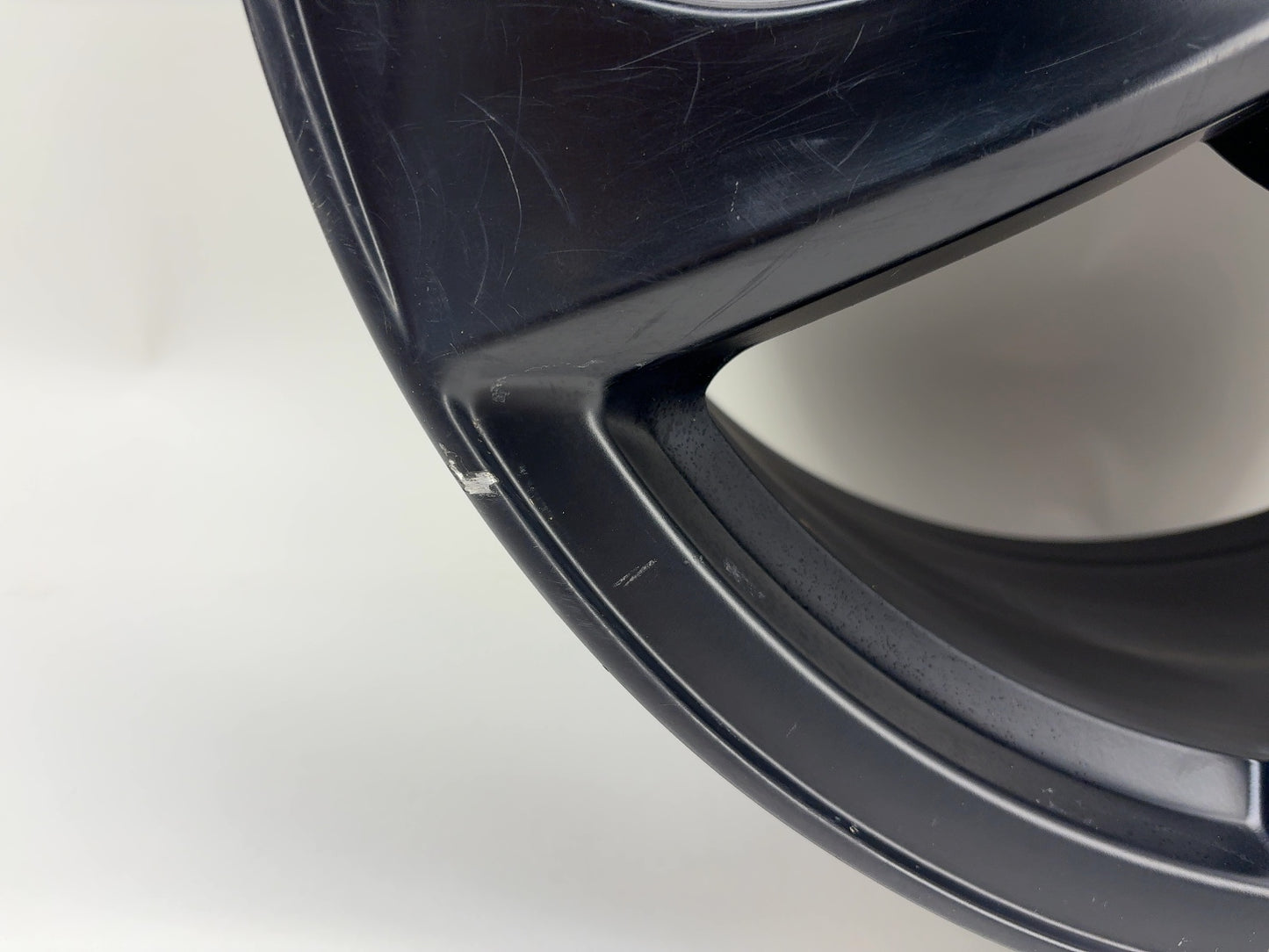 2026 Tesla Model Y Juniper Rim 19x9 2188226-00-B
