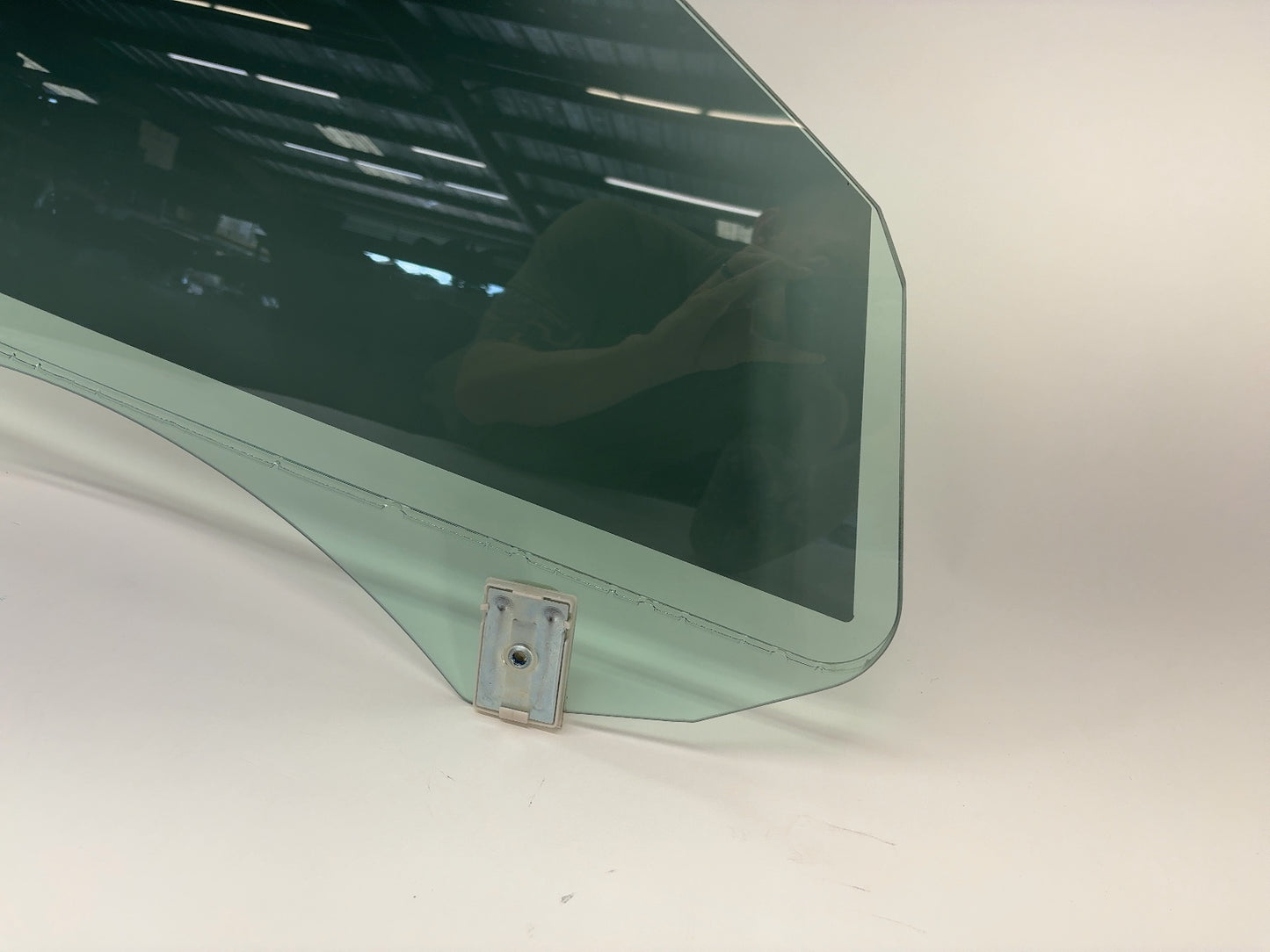 2024-2025 Tesla Model 3 Highland Front Right Door Glass Laminated 1773076-00-D