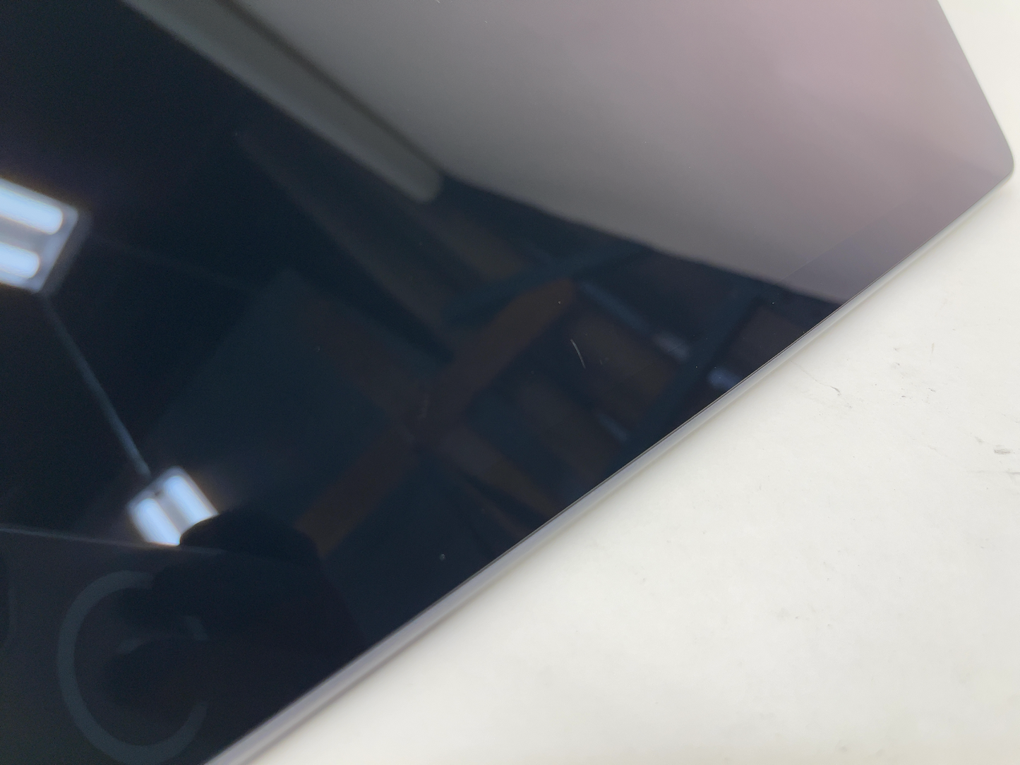 2022-2023 Tesla Model 3 Center Display 1089543-00-J