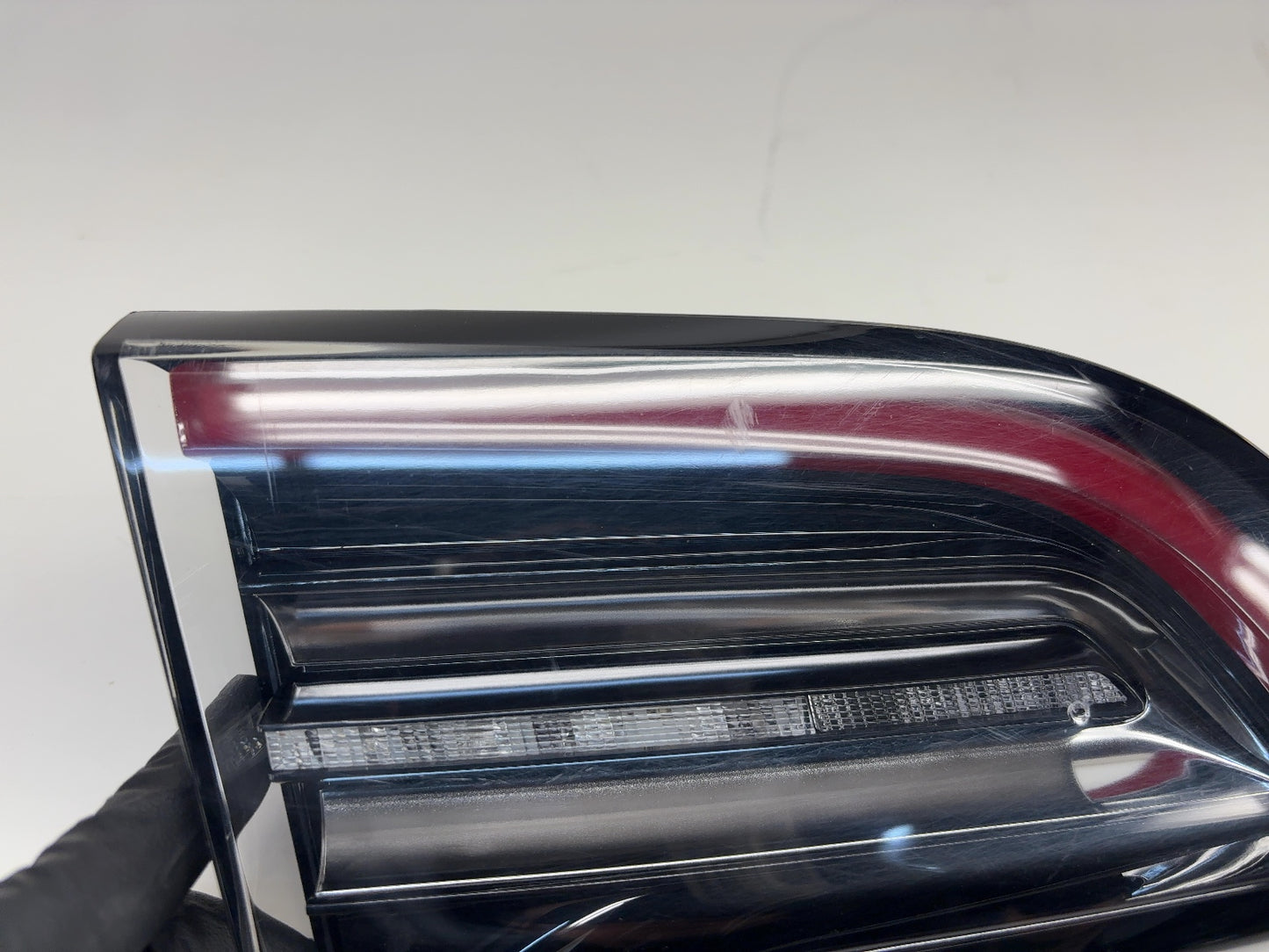 2021-2022 Tesla Model 3 Tail Lamp Liftgate Trunk Left 1077401-00-G