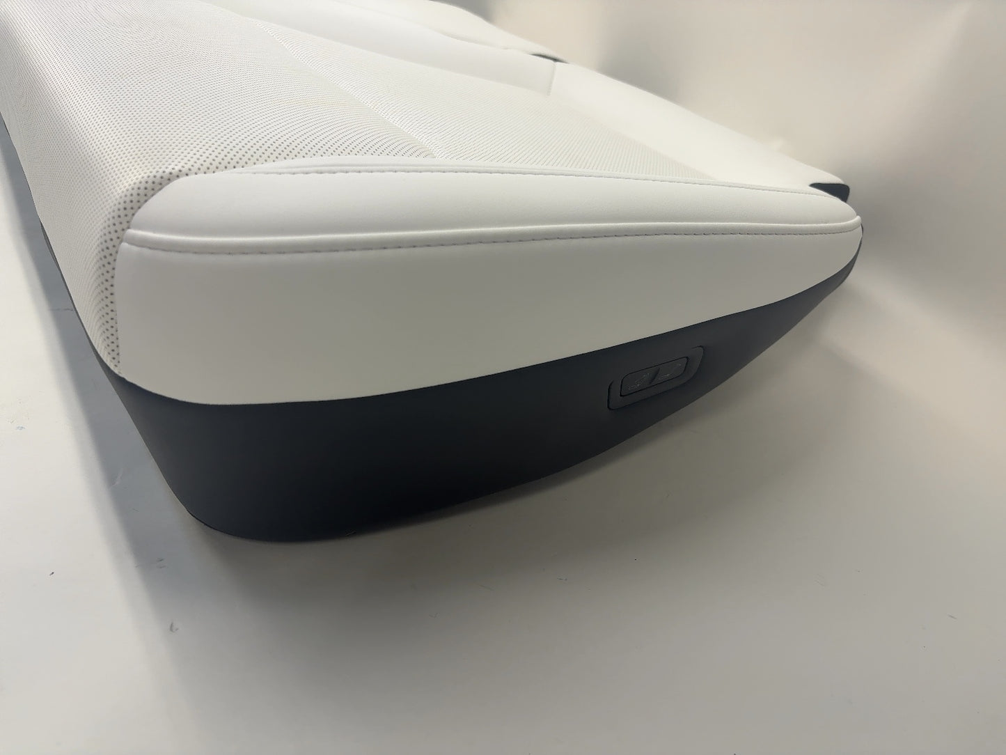 2025 Tesla Model Y Juniper Second Row Seat Cushion White 2000040-F2-A