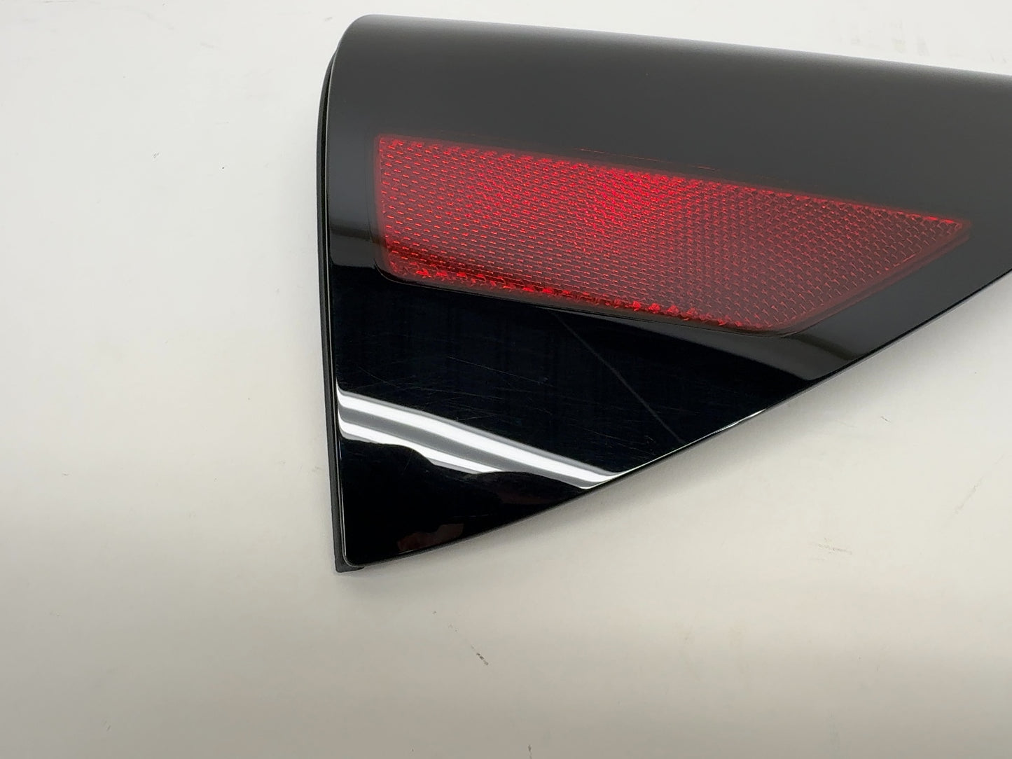 2025 Tesla Model 3 Highland Right Quarter Reflector 1715105-30-A