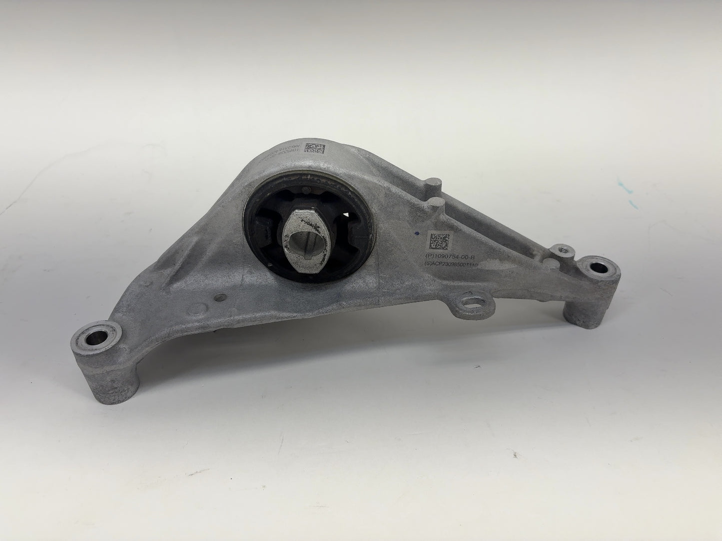 2023 Tesla Model Y Front Drive Unit Left Hand Mount 1095338-00-D