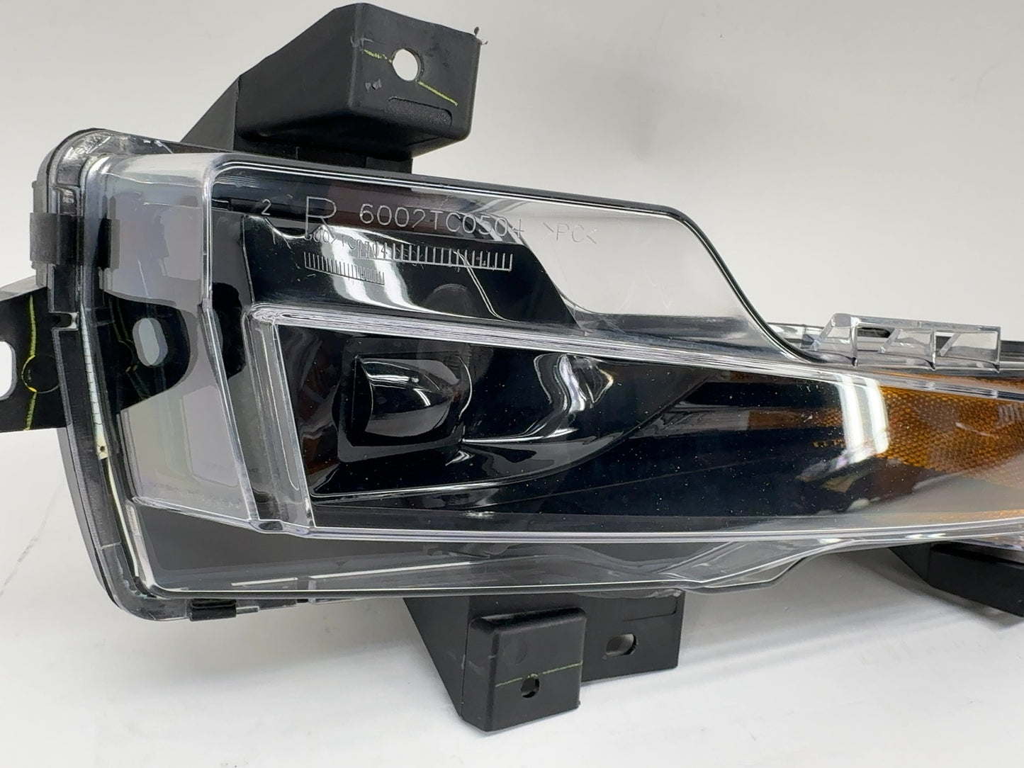 2021-2023 Tesla Model 3 Front Right Foglamp 1077390-00-F