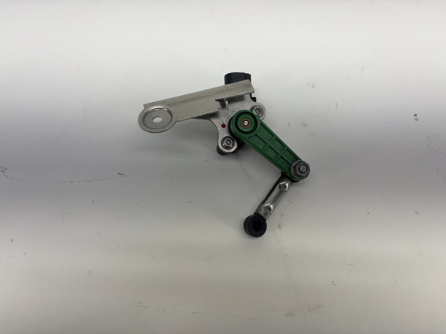 2015 Tesla Model S Air Suspension Sensor Rear Right 6006526-00-B