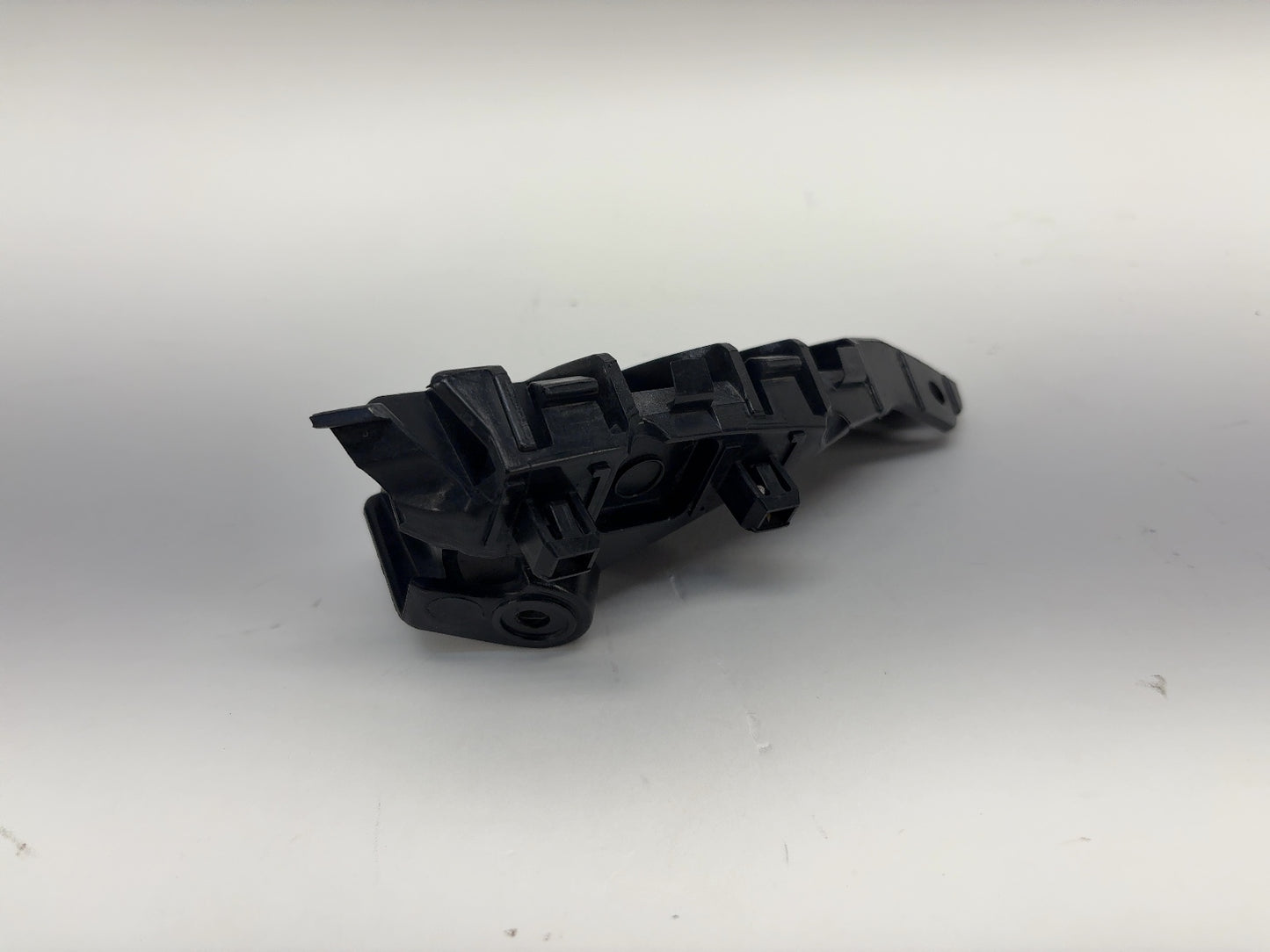 2015 Tesla Model S Fender Bracket Right 6008821-00-D