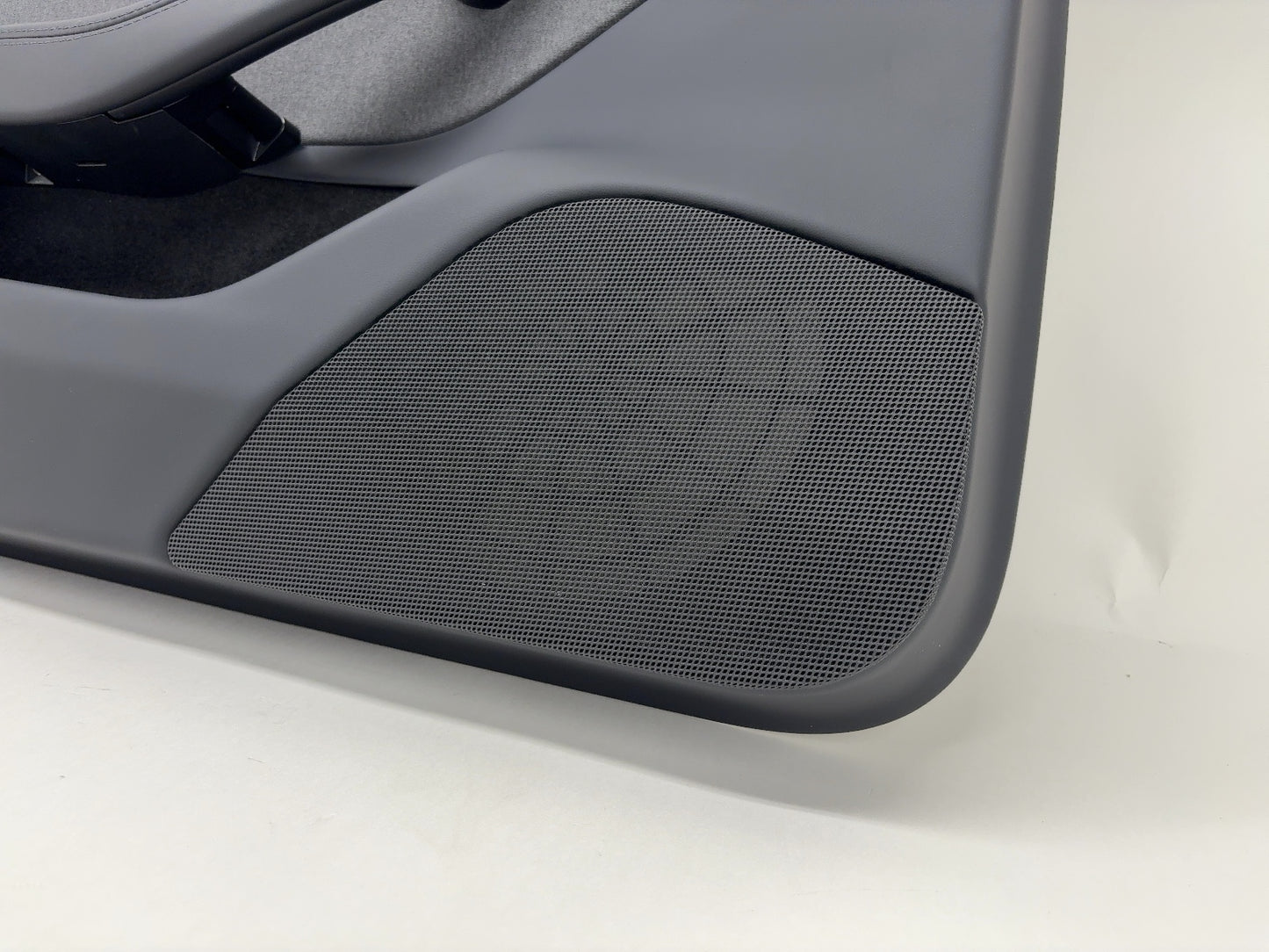 2025 Tesla Model 3 Highland Front Left Door Panel 1776730-20-E