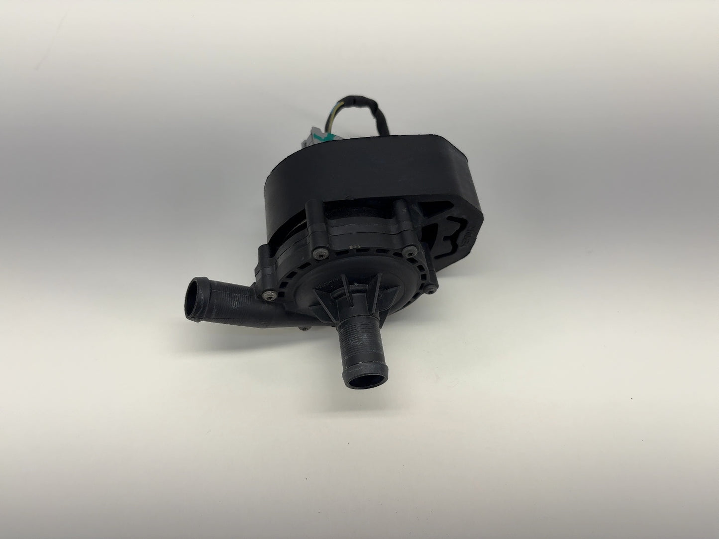2015 Tesla Model S Coolant Pump 6007367-00-E