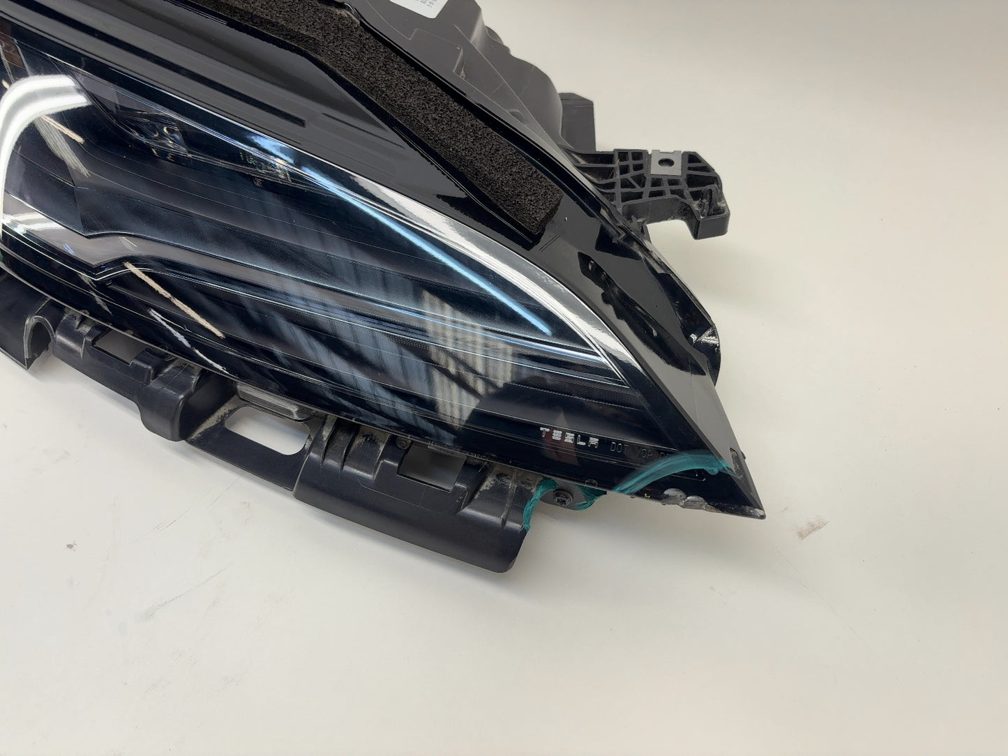 2025 Tesla Model 3 Highland Front Right Headlamp  1694087-00-G
