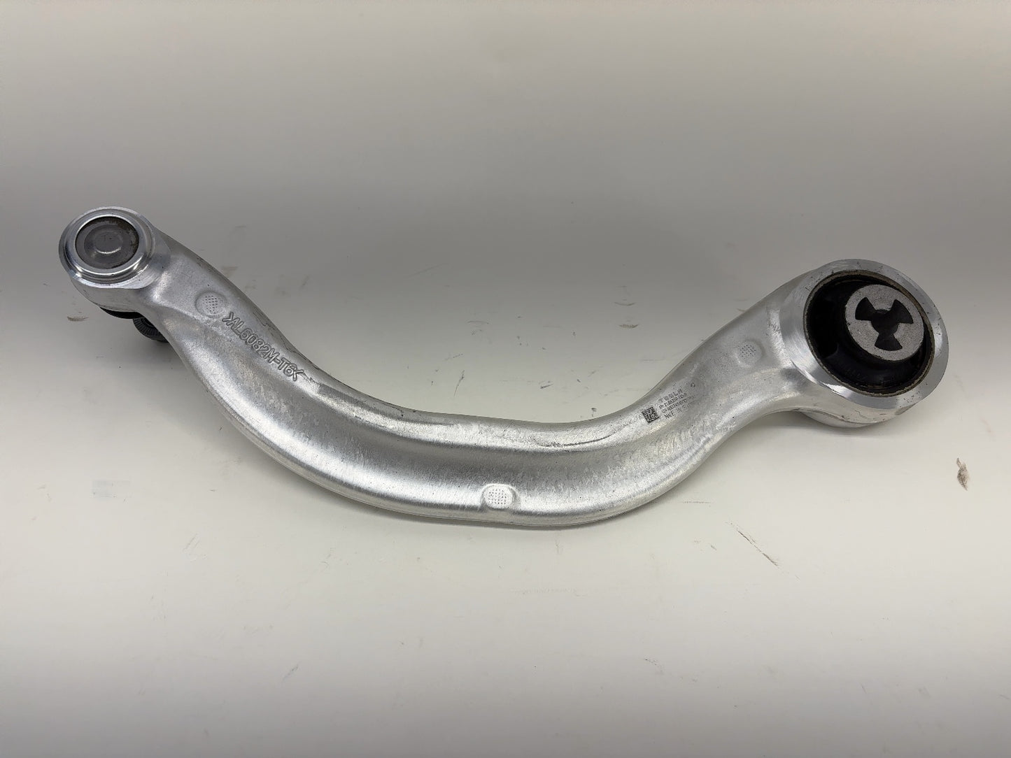 2026 Tesla Model Y Juniper Front Right Lower Control Arm Curved 2188359-00-B