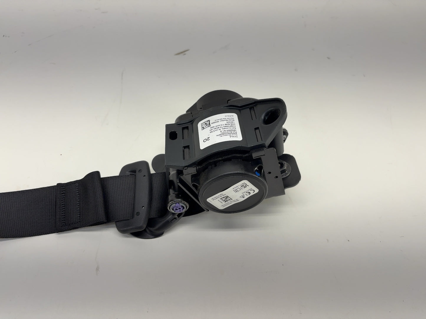 2026 Tesla Model Y Juniper Rear Seat Belt Retractor Left Or Right 3856805-N1-E