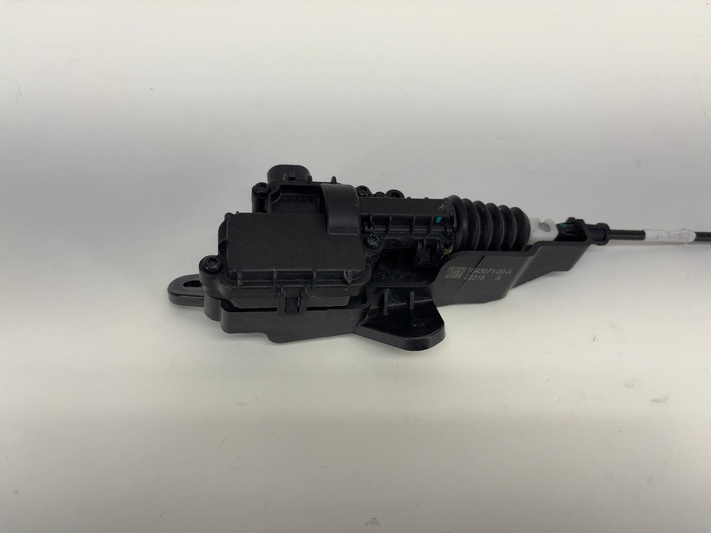 2026 Tesla Model Y Juniper Hood Latch Actuator 1643071-00-A