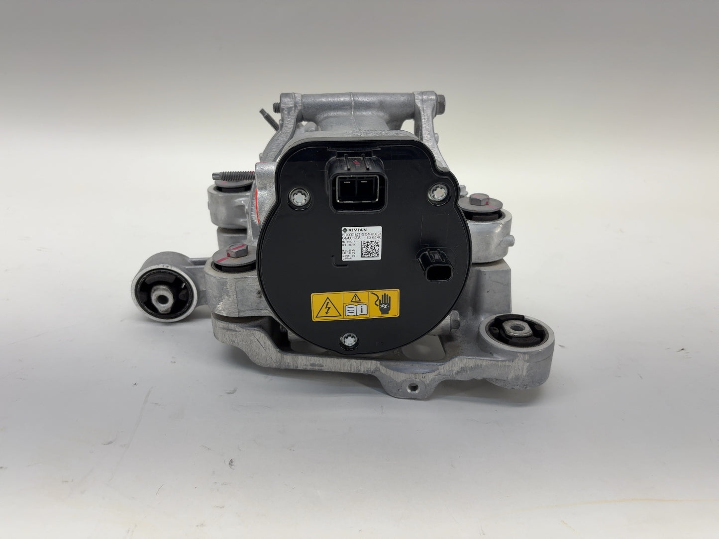 2023 Rivian R1T Ac Compressor Pump Unit W/ Bracket PT00001667-G