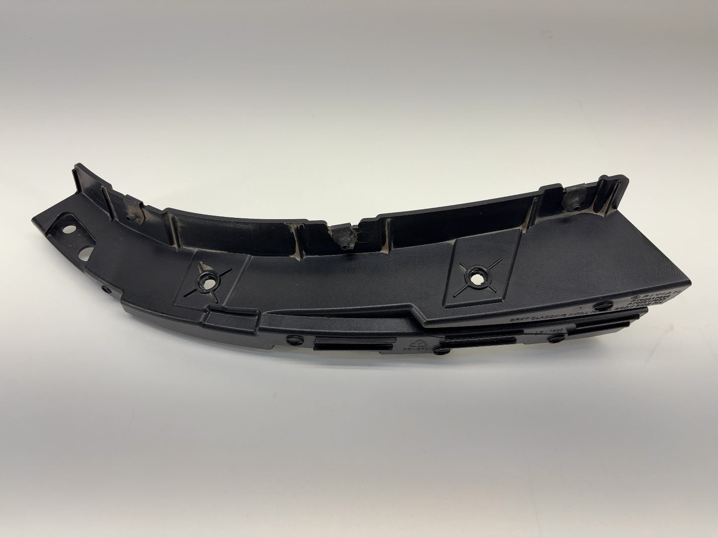2023 Rivian R1T Rear Right Quarter Wheel Arch Support Bracket Cracked* PT00017896-C