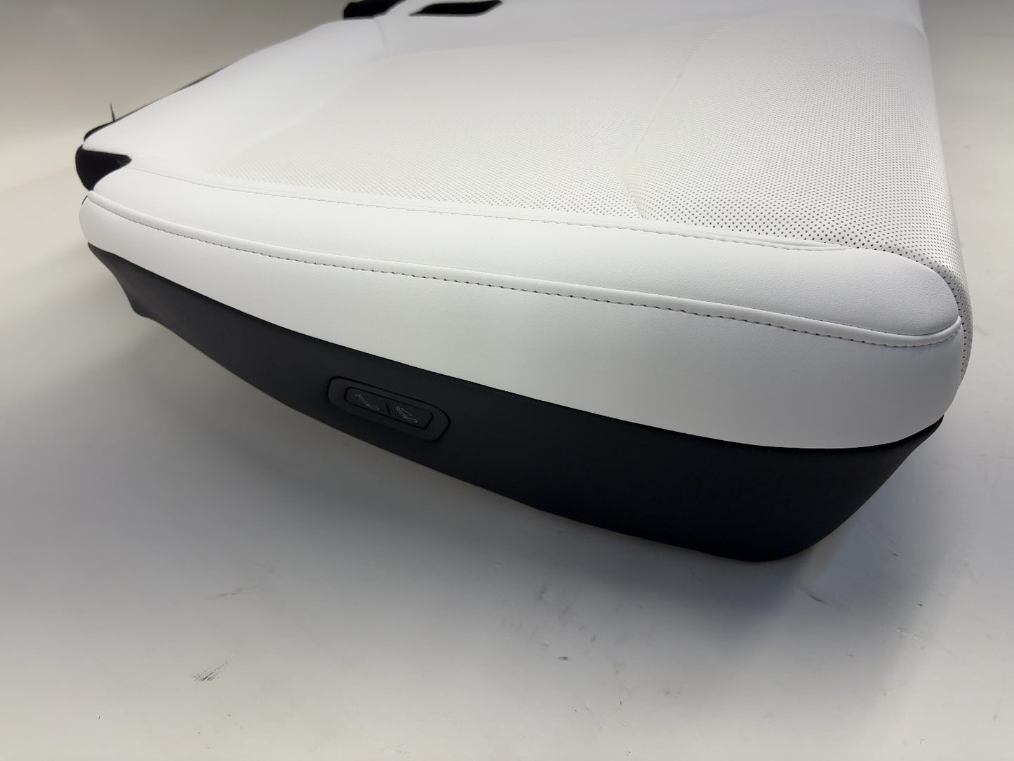 2026 Tesla Model Y Juniper Second Row Seat Cushion White 2000040-F2-A