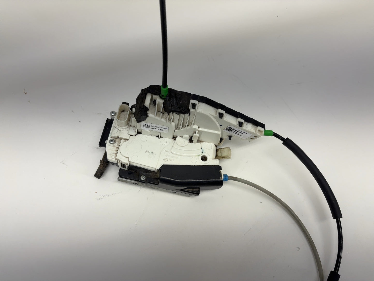 2017 Tesla Model X Front Right Door Latch Assembly 1126200-00-A
