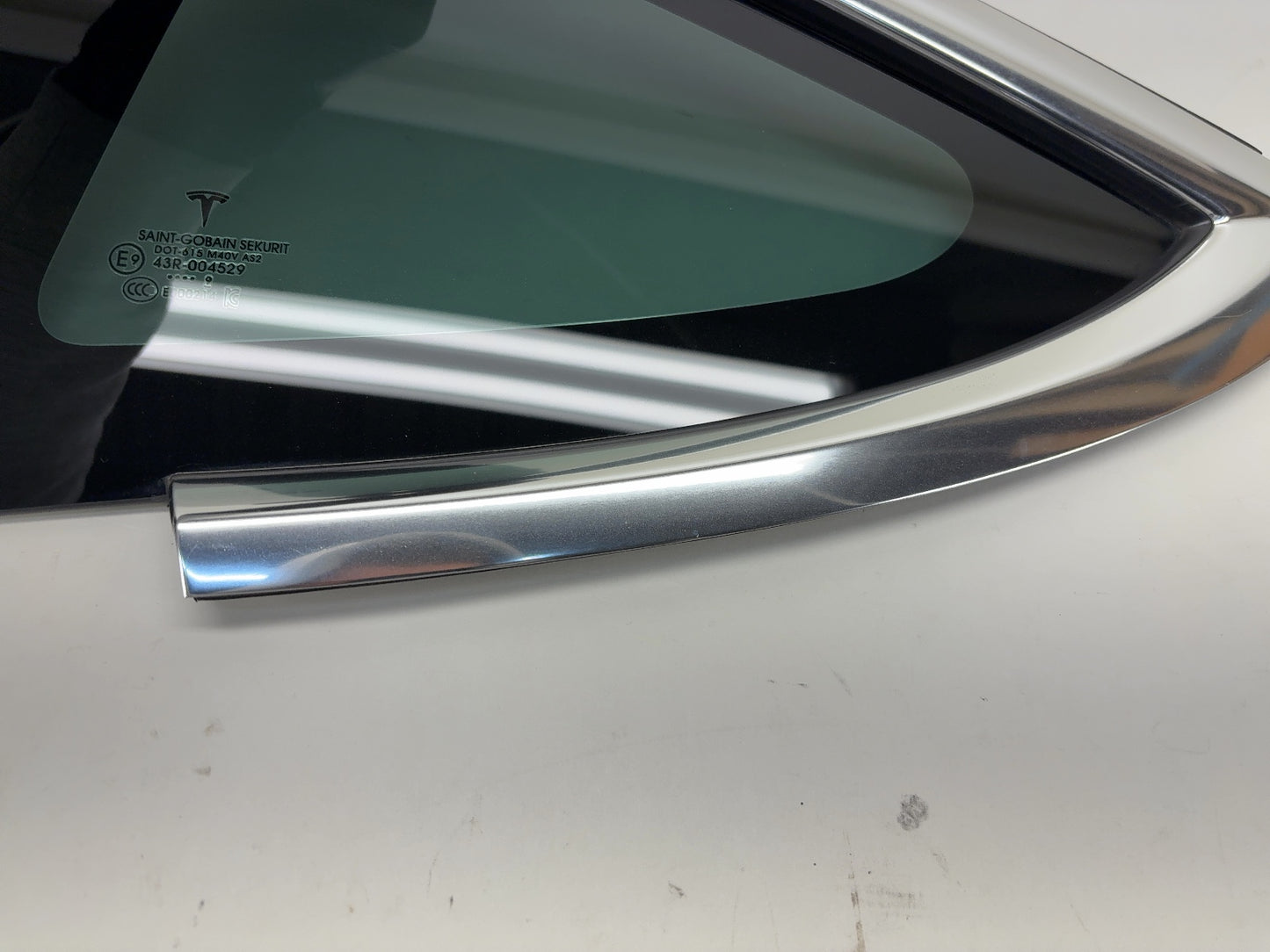 2018 Tesla Model 3 Rear Left Quarter Glass 1080703-00-G