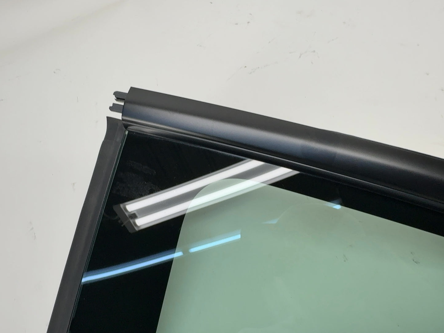 2024-2025 Tesla Model 3 Highland Rear Quarter Glass Left Black 1915483-21-C
