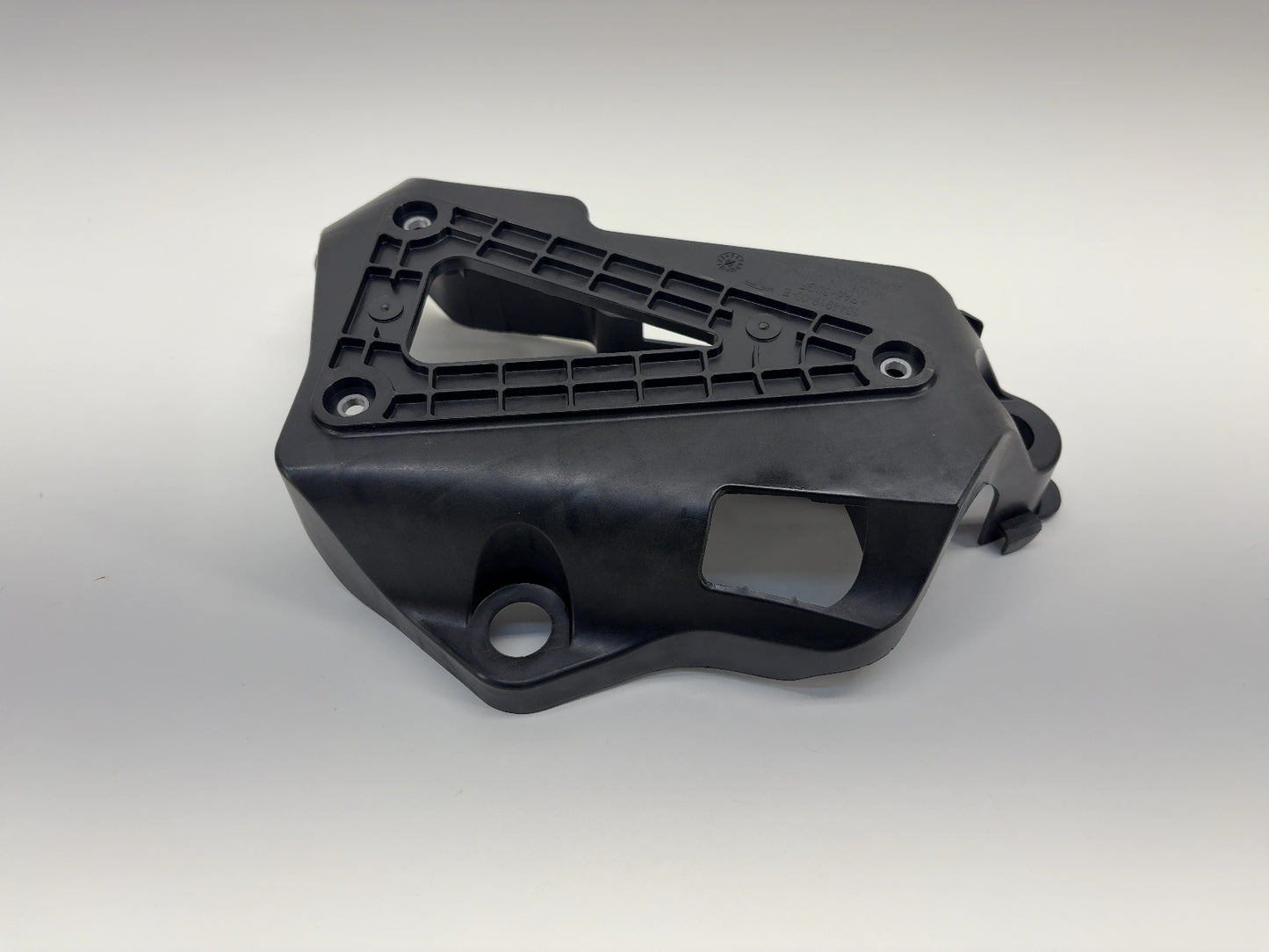 2025 Tesla Model X Air Suspension Compressor Bracket 1044919-00-E
