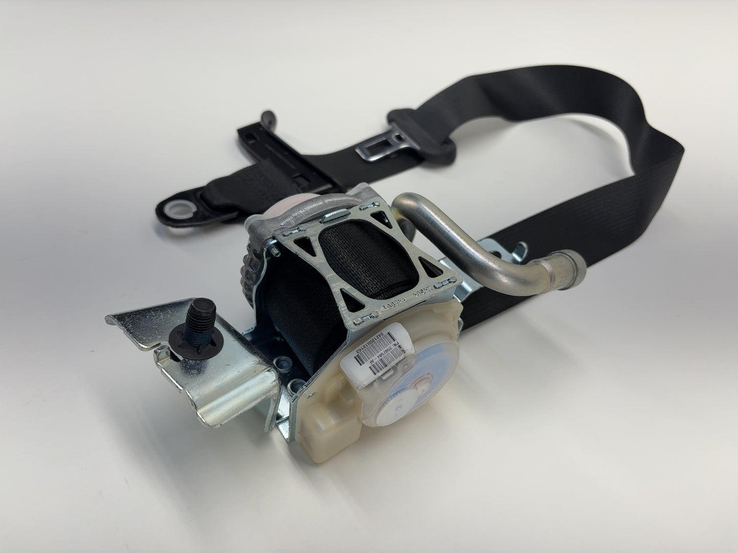 2025 Tesla Model X Front Left Seatbelt 1036747-05-J