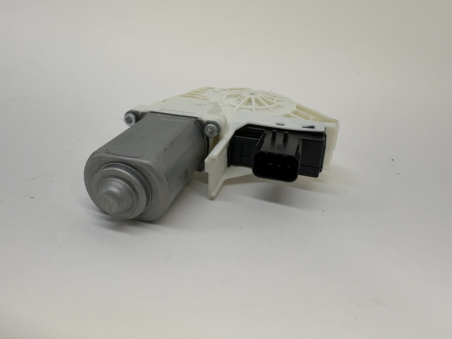 2024 Tesla Model Y Window Regulator Motor Only 1526797-00-E