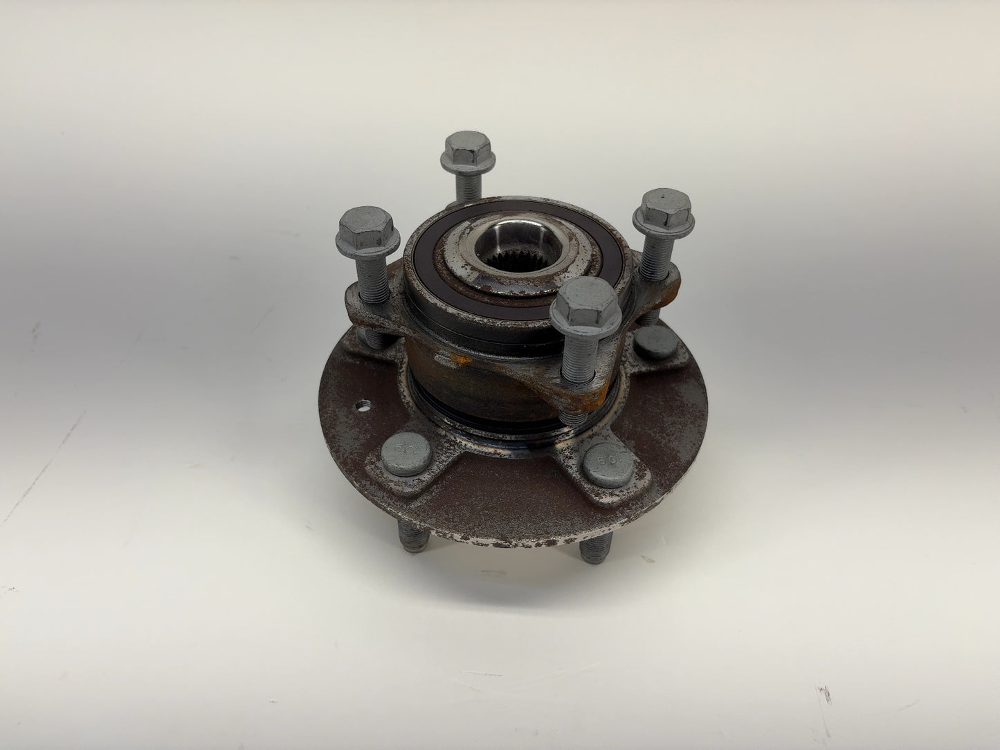 2023 Rivian R1S R1T Front Left Or Right Wheel Hub PT00032233-E
