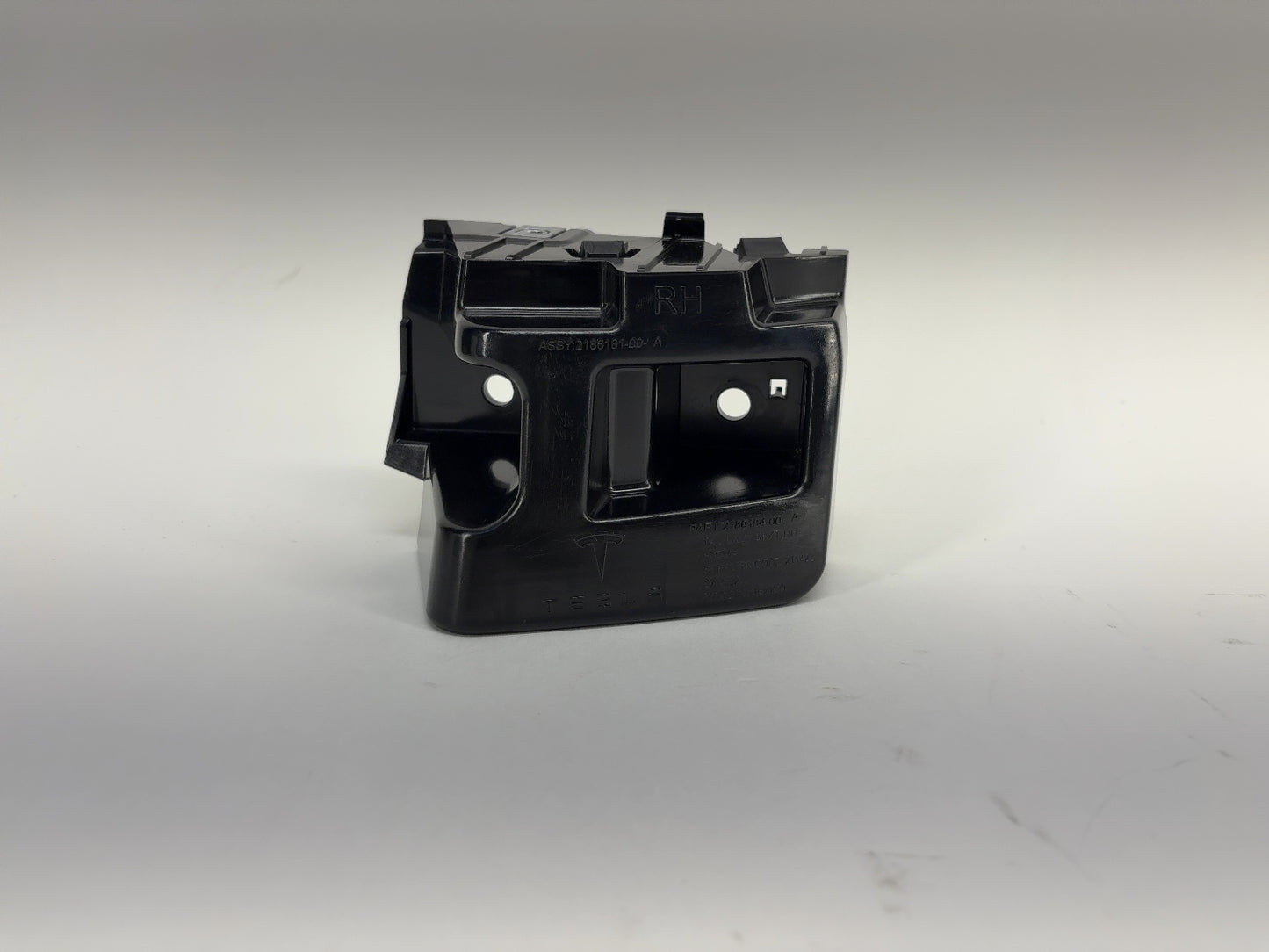 2026 Tesla Model Y Juniper Rear Right Tail Lamp Bracket 2186184-00-A