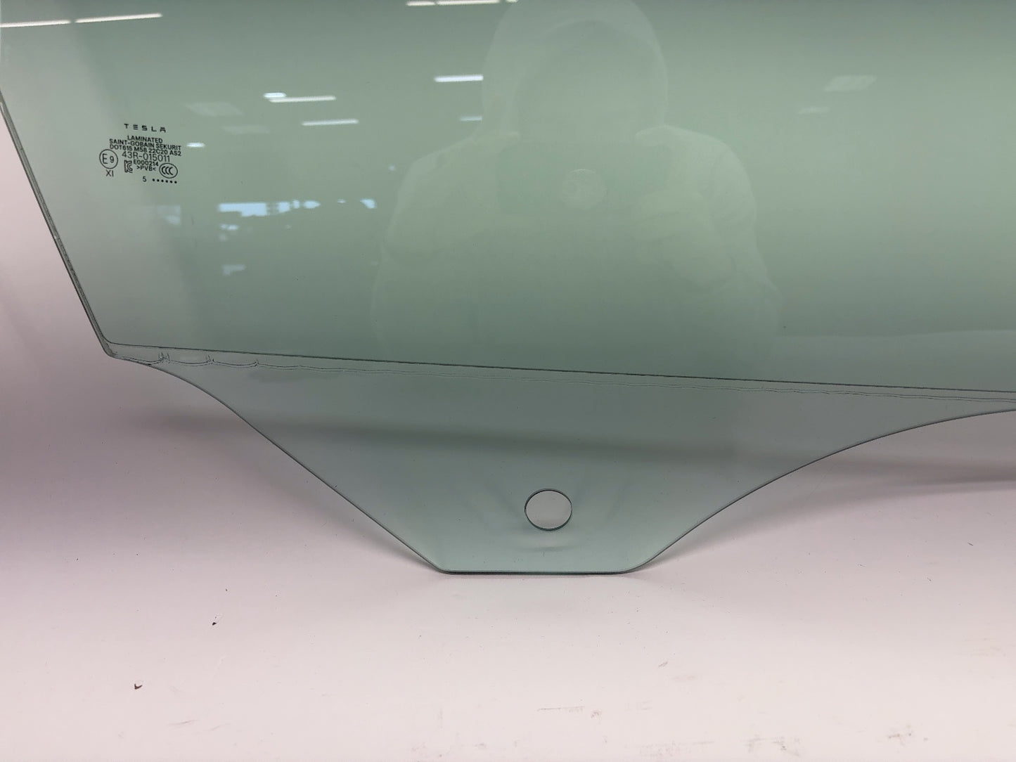 2023-2026 Tesla Model Y Front Right Door Glass Laminated 1906069-00-A