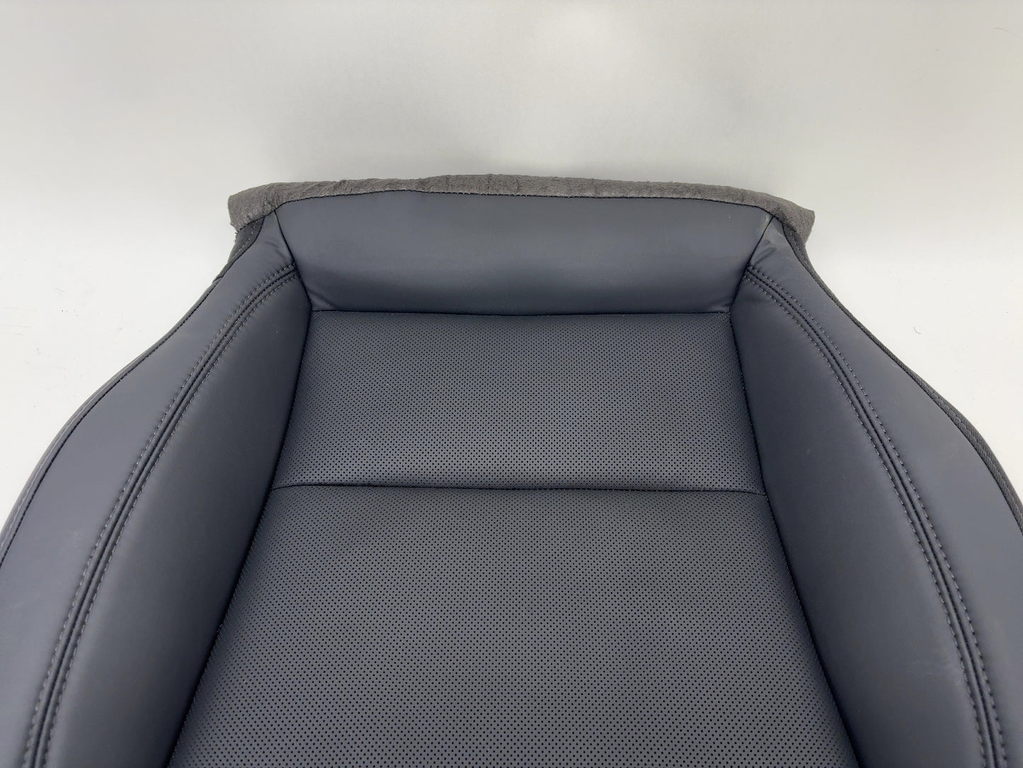 2025 Tesla Model 3 Highland Front Right Seat Lower Cushion 1997745-01-D