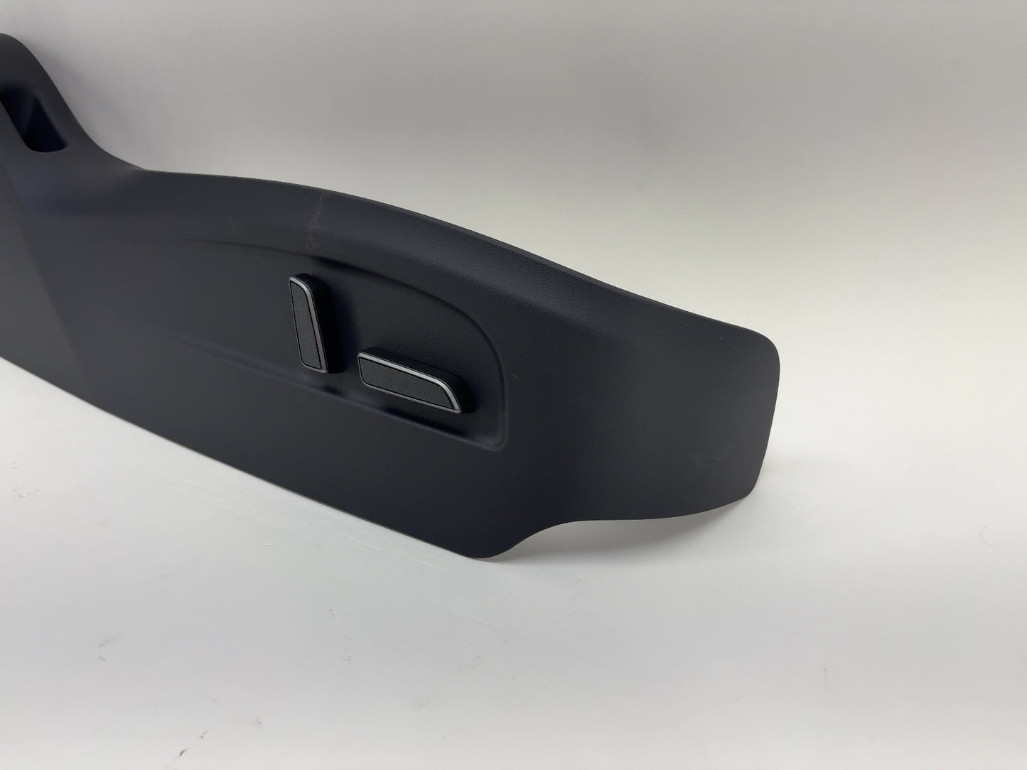 2026 Tesla Model Y Juniper Front Right Passenger Seat Trim With Buttons 2002255-01-C