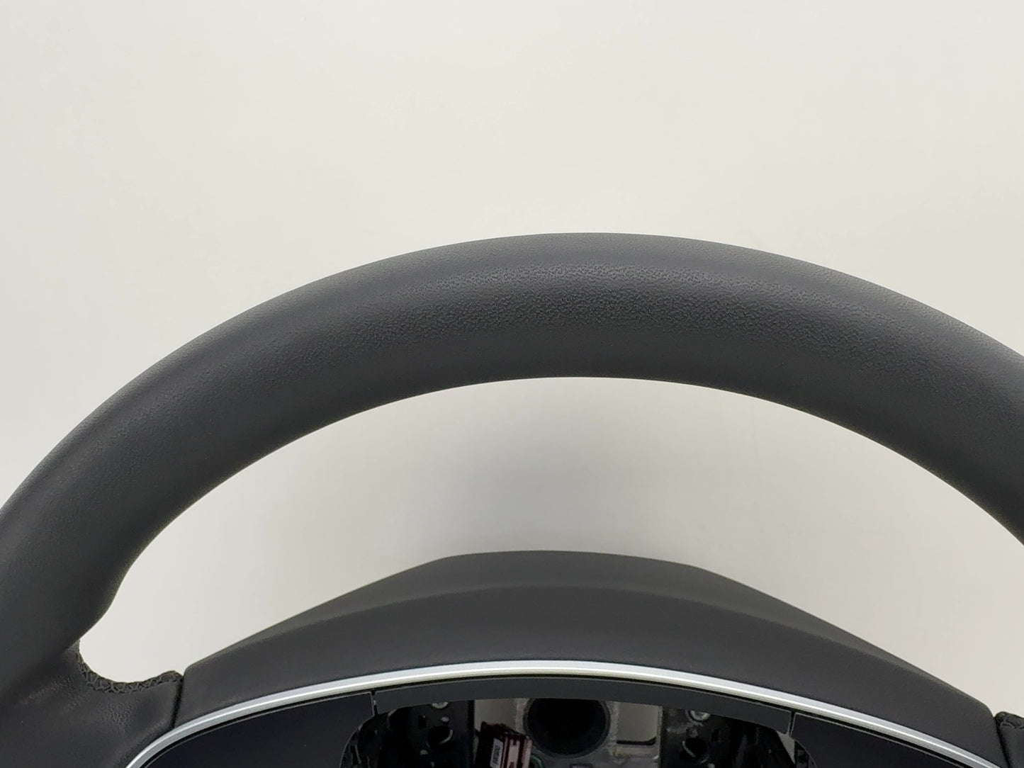 2025 Tesla Model 3 Highland Steering Wheel Pur Leather 1735339-00-G