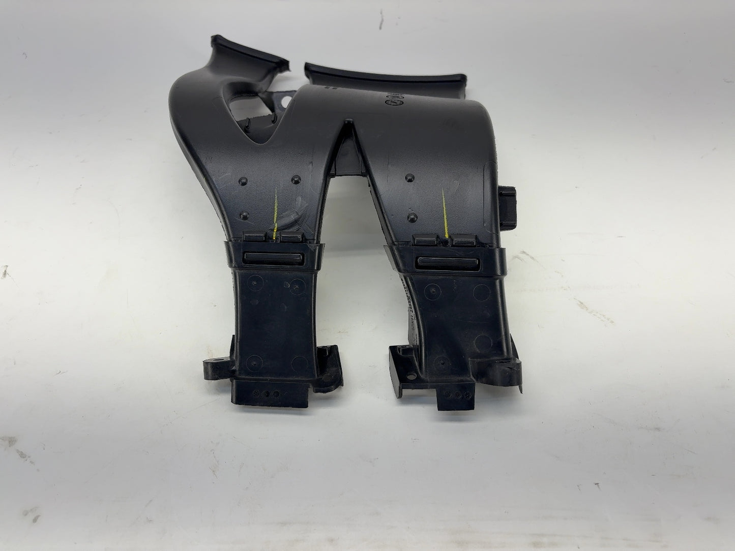 2019 Tesla Model X Duct Front Foglamp Right 1043931-00-E