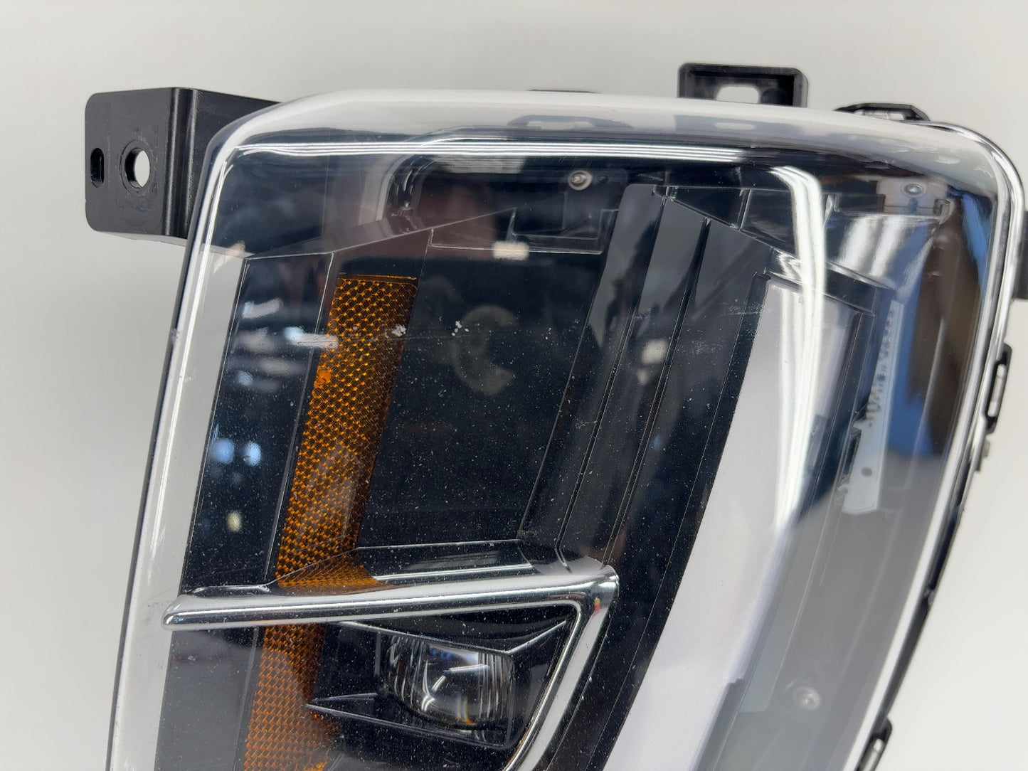 2018 Tesla Model X Left Fog Lamp 1034326-00-B