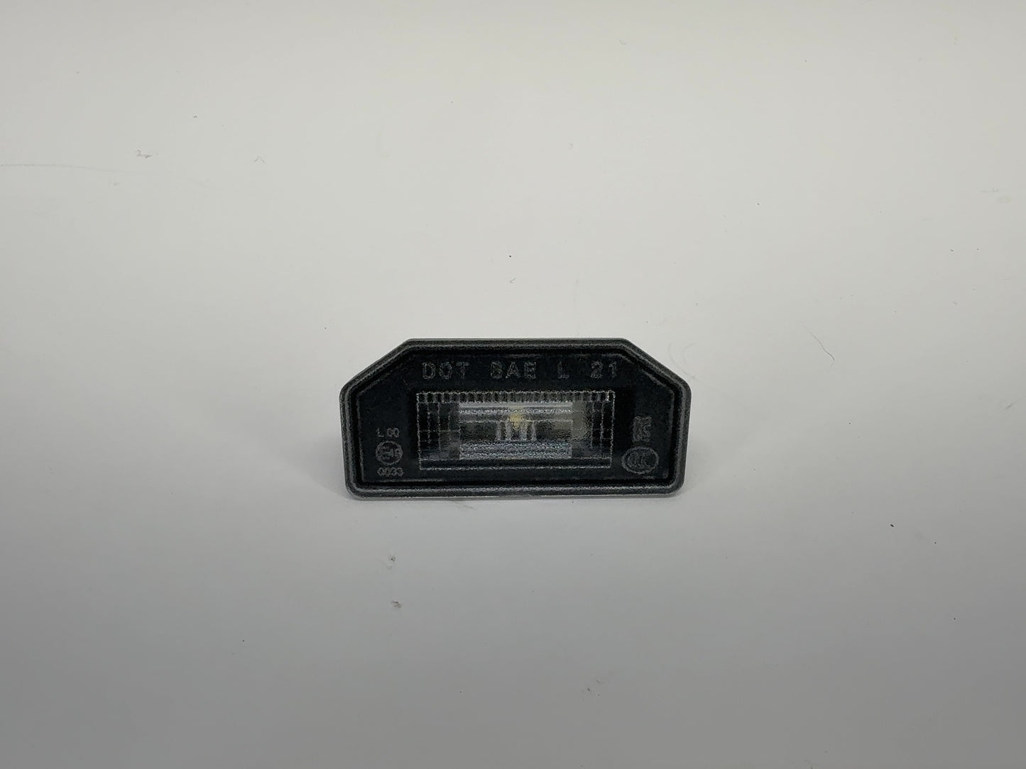 2024-2025 Tesla Model 3 Highland Rear License Plate Light 1713282-00-A