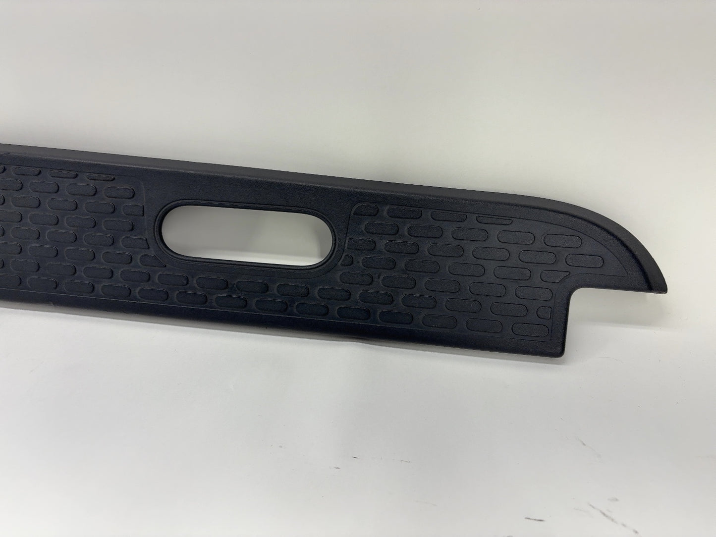 2022 Rivian R1T Bed Upper Trim Right PT00000357-M